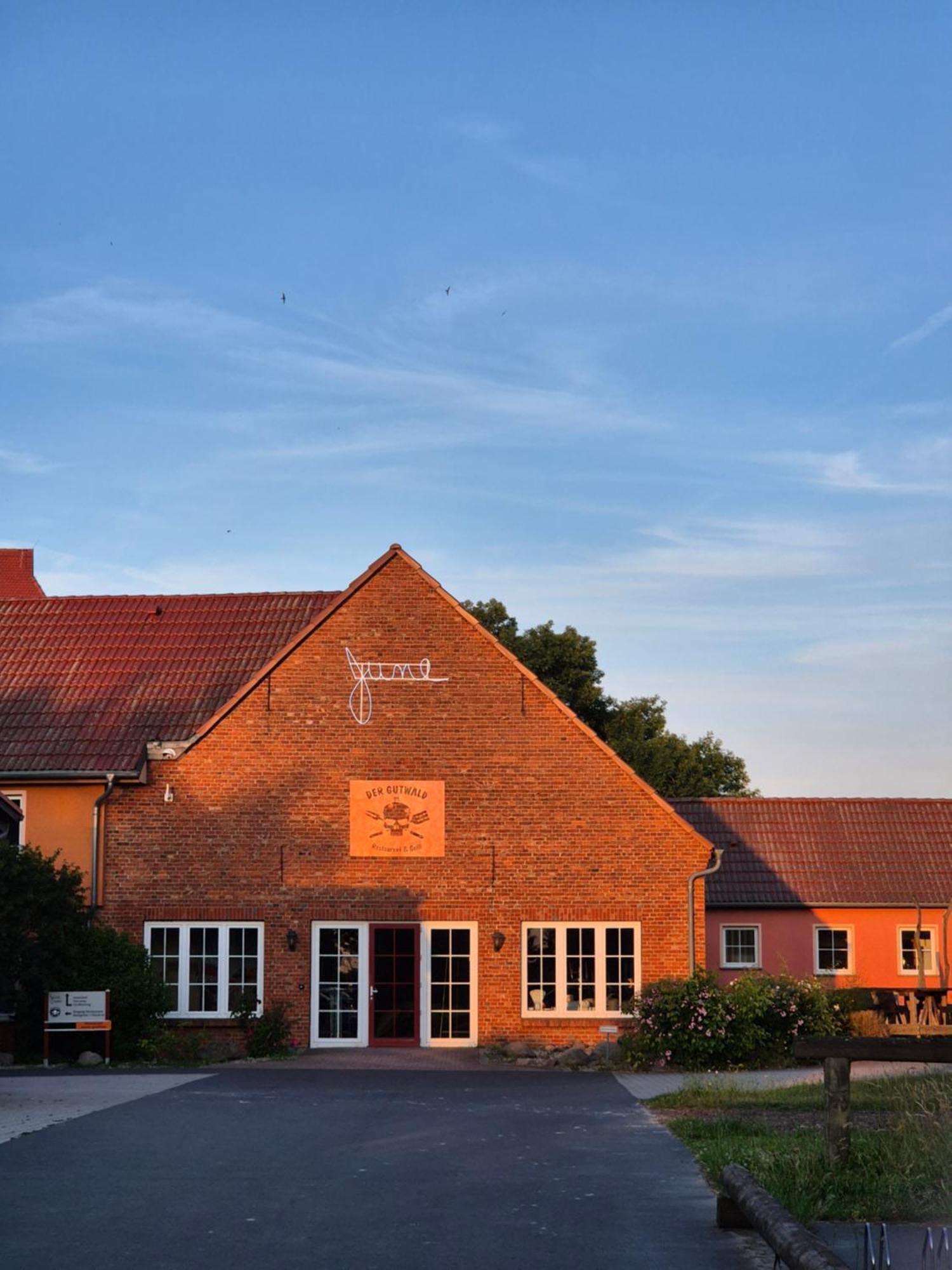 Project June - Ehemals Landgasthof Jueterbog 外观 照片